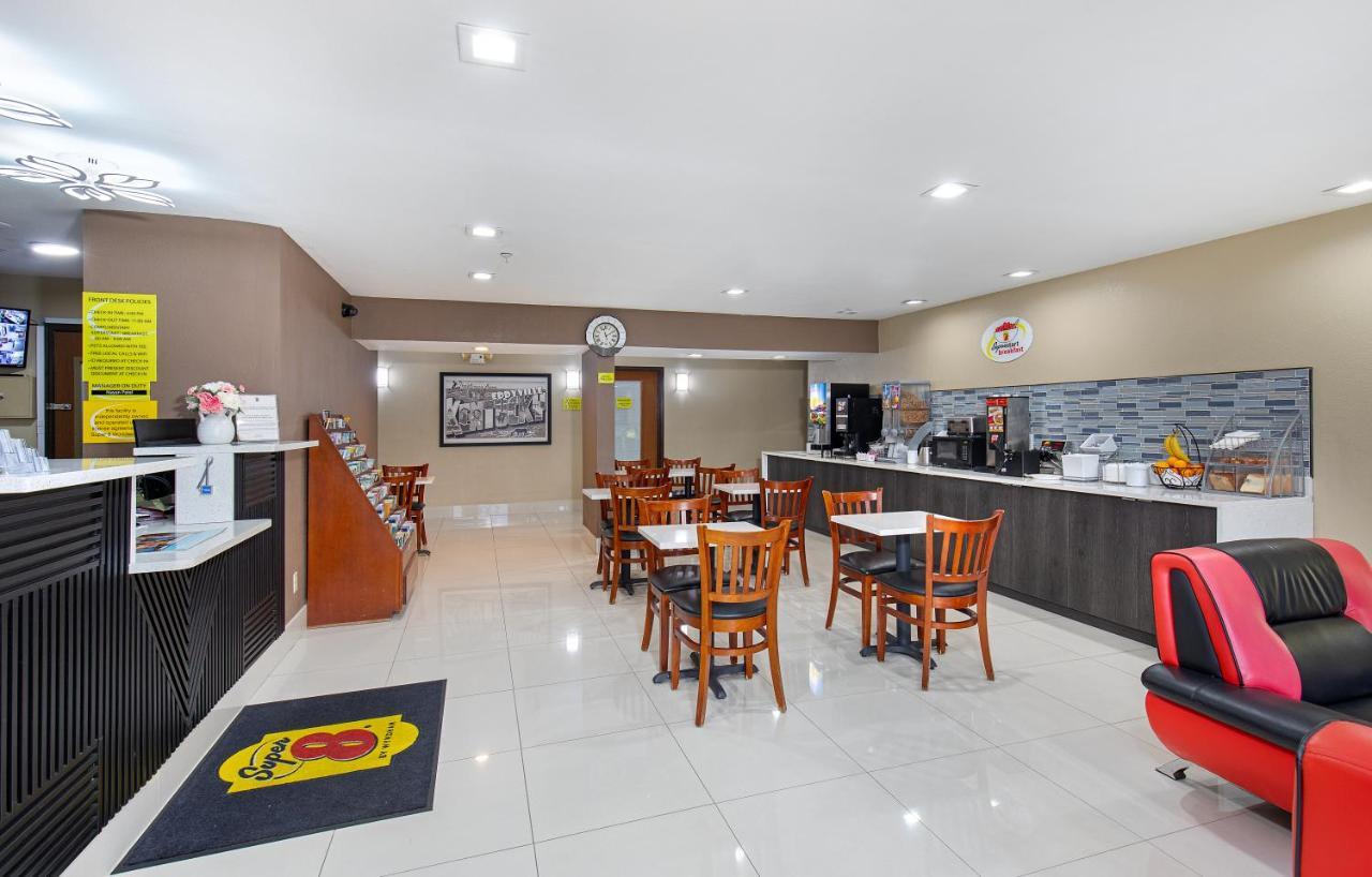 Super 8 By Wyndham Eddyville/Kuttawa Exteriér fotografie